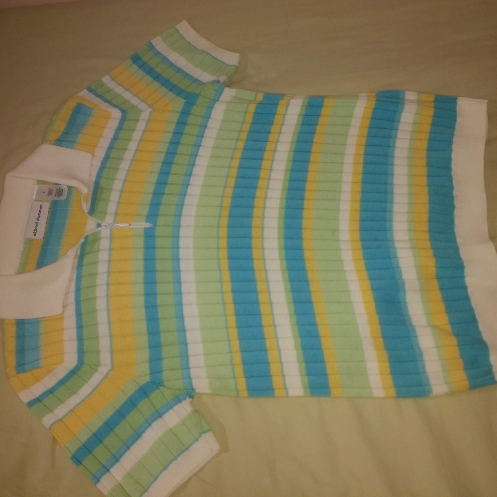 Ladies sweater top